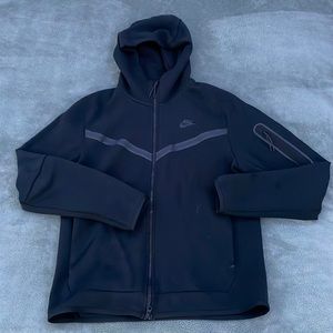 Men’s Black Nike Tech Fleece
